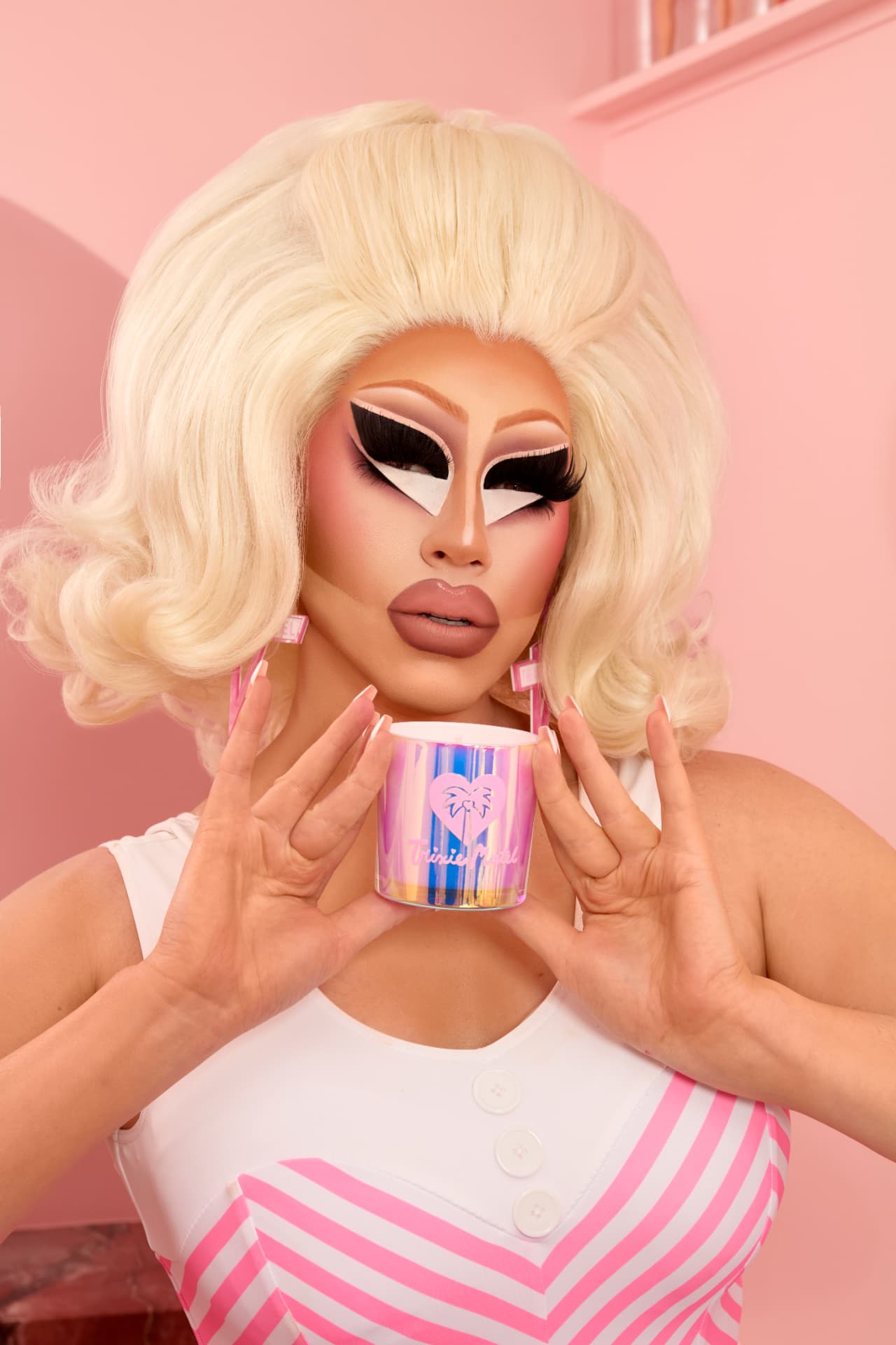 Trixie with a Trixie Motel candle